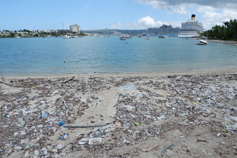 Spiaggia vicino al porto a Montego Bay