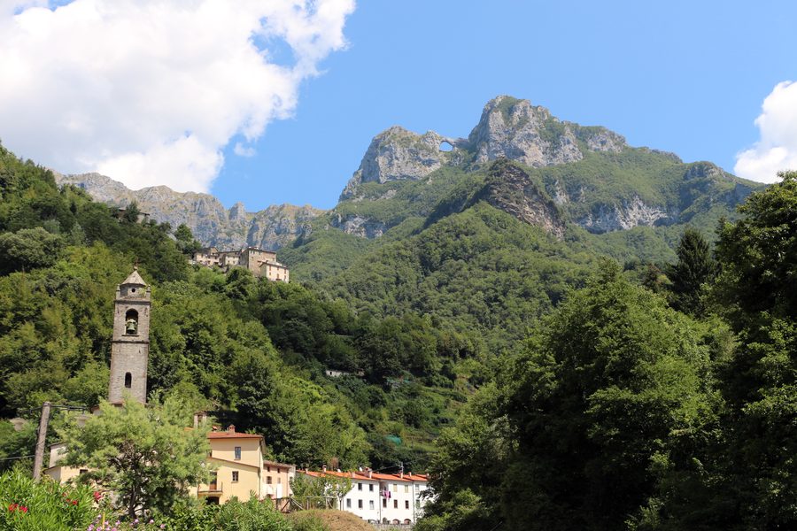Monte Forato nelle Alpi Apuane