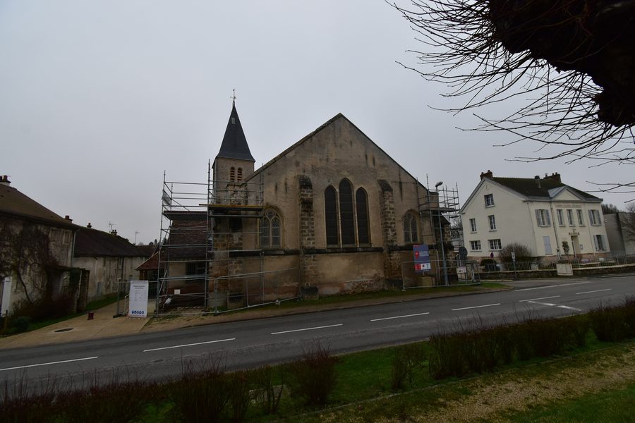 Chiesa di Saint-Sulpice di Maisoncelles-en-Brie nel dipartimento di Seine-et-Marne