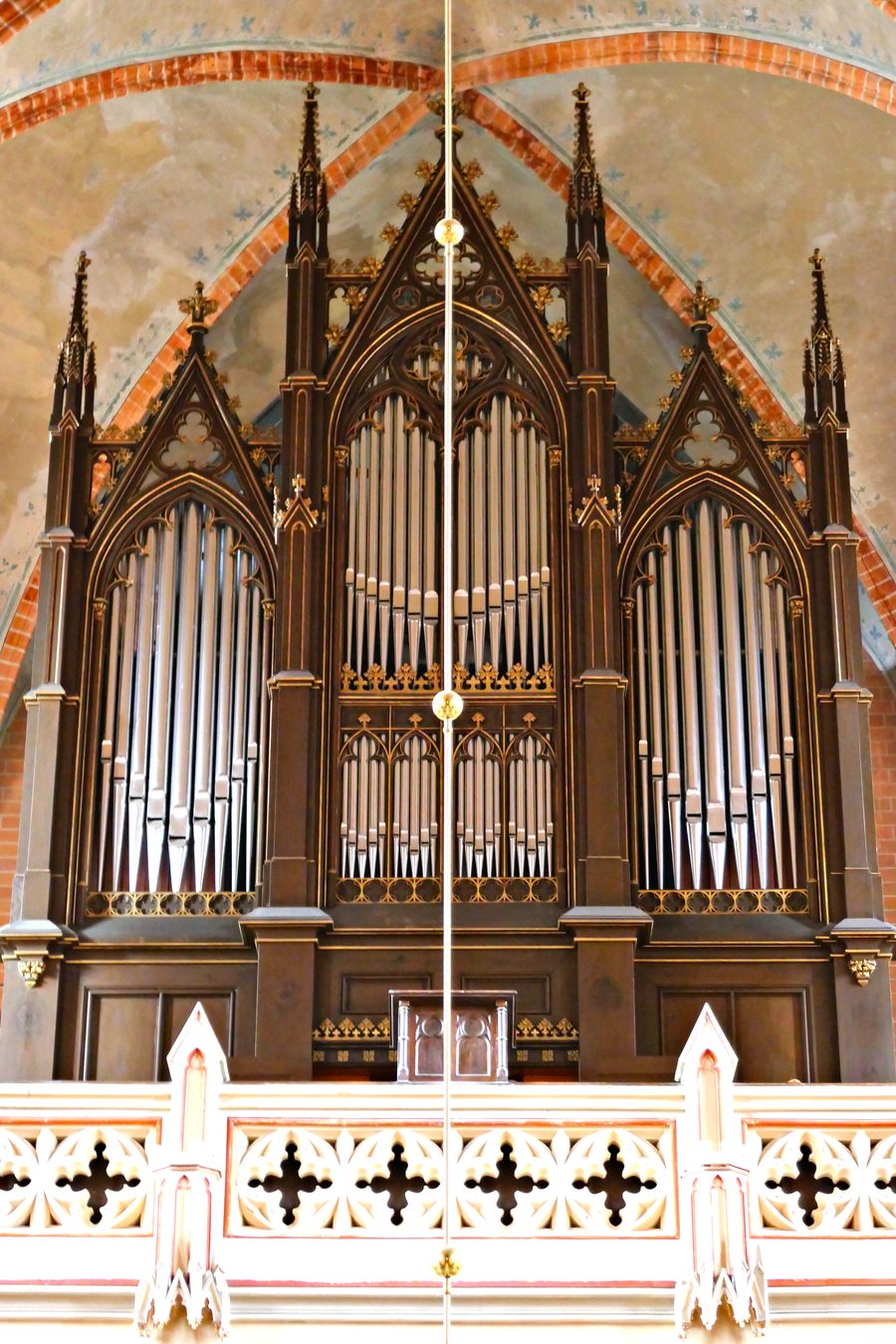 Organo nella chiesa di San Pietro ad Altentreptow