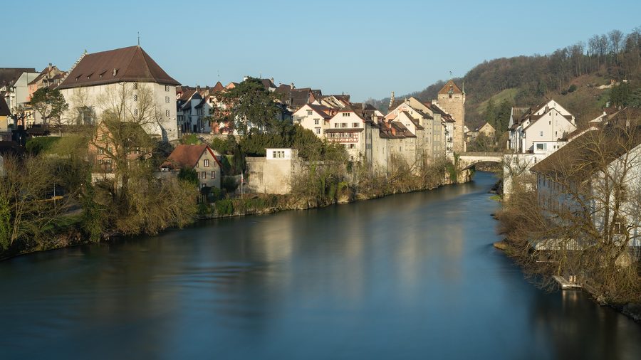 Vista dal ponte Casinobrücke sul centro storico di Brugg sull'Aare