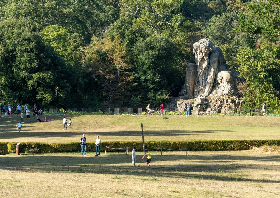 Colosso dell’Appennino di Giambologna nel parco di Villa Demidoff presso Pratolino