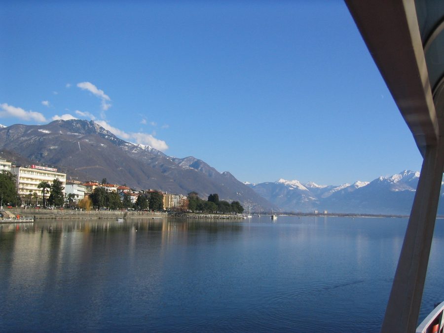 Lago Maggiore presso Locarno nel Ticino