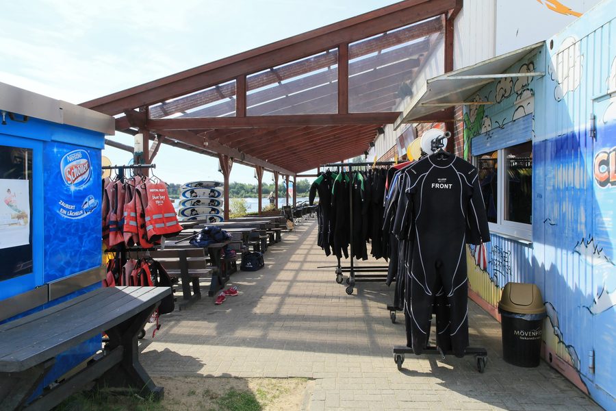 Impianto di sci nautico e ricreativo Blue Bay sul lago Heeder See a Heede