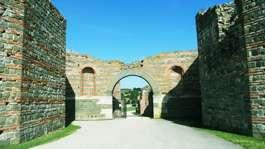 Rovine del complesso palaziale romano Felix Romuliana presso Gamzigrad vicino a Zaječar