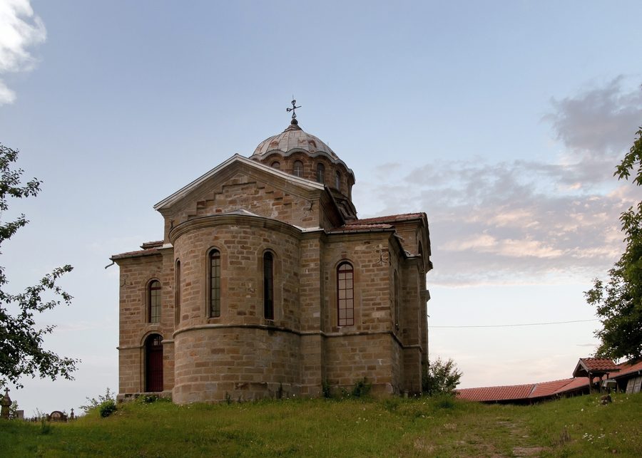 Chiesa di San Giovanni di Rila nel villaggio di Sennik, provincia di Gabrovo, Bulgaria