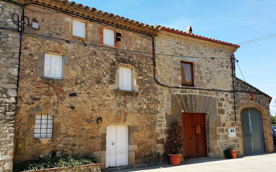 Rectoria de Vilacolum a Torroella de Fluvià
