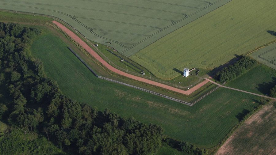 Veduta aerea del Museo della frontiera dell'Eichsfeld presso Teistungen con un ex tratto di frontiera