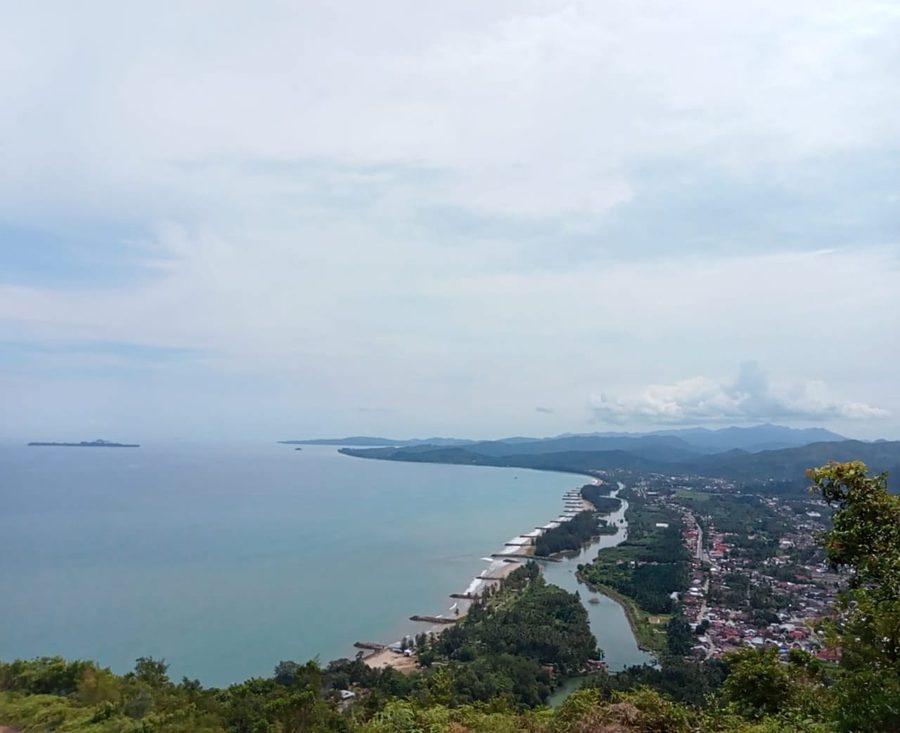 Bellissimo panorama della spiaggia di Salido a Sumatra Occidentale