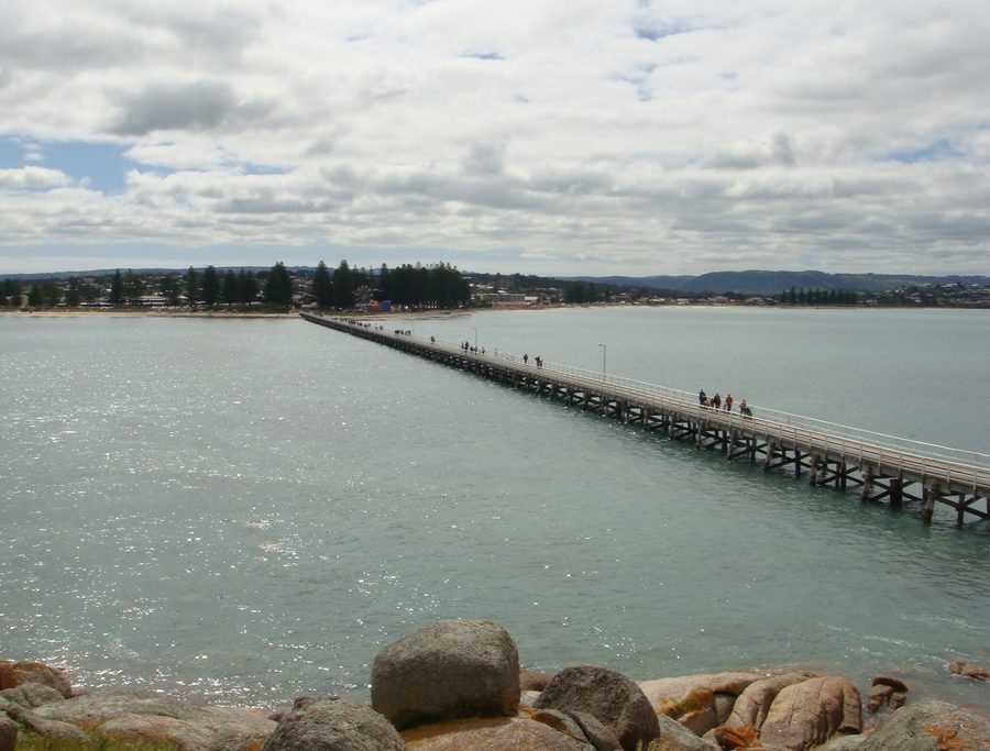Granite Island con il causeway verso Victor Harbor