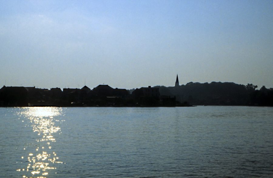 Vista dalla houseboat sul Fleesensee in direzione di Malchow
