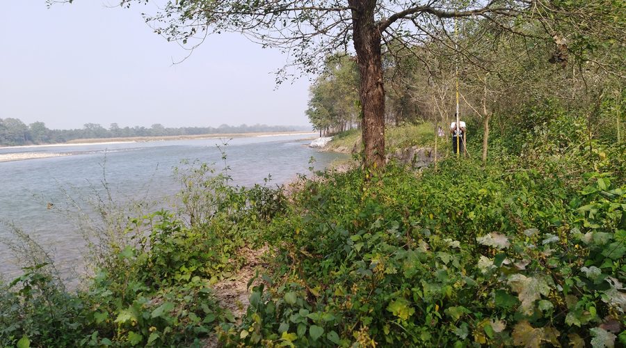 Paesaggio fluviale nel Parco nazionale di Bardia nei pressi del fiume Karnali