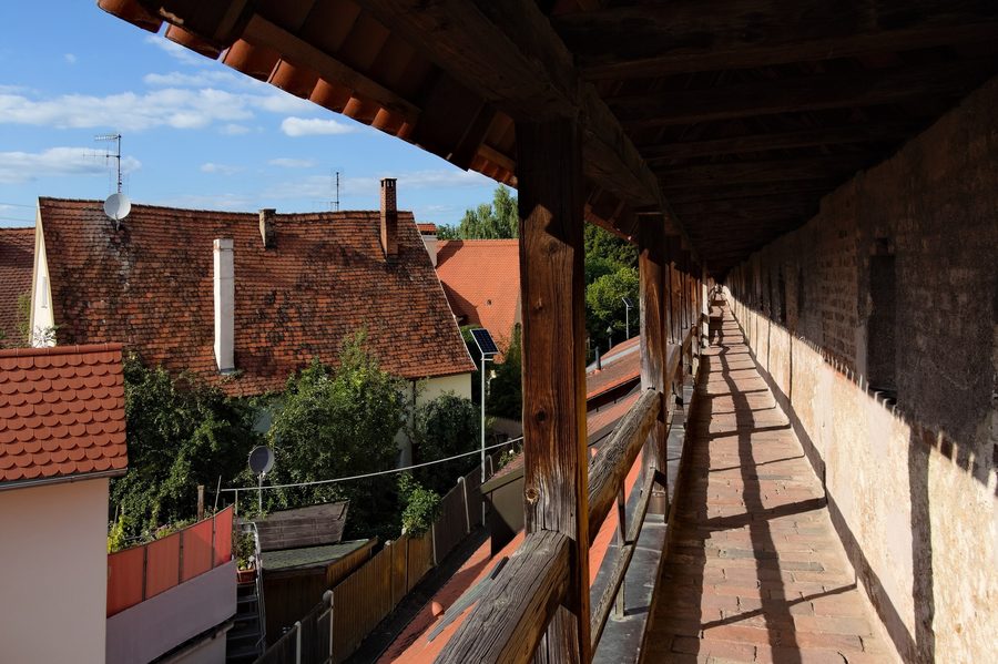 Mura cittadine di Nördlingen con camminamento tra Reimlinger Tor e Deininger Tor