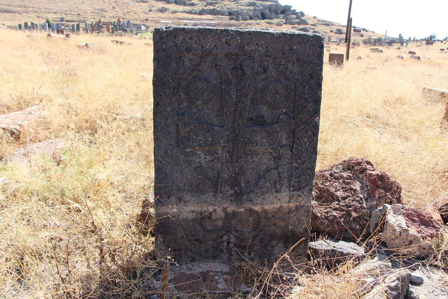Khachkar armeno a Oshakan