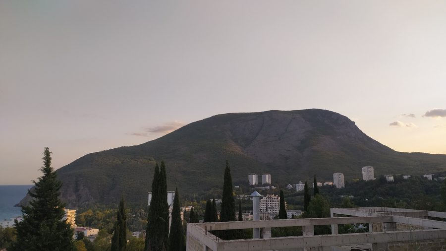Cima dell’Ayu-Dag sopra Partenit