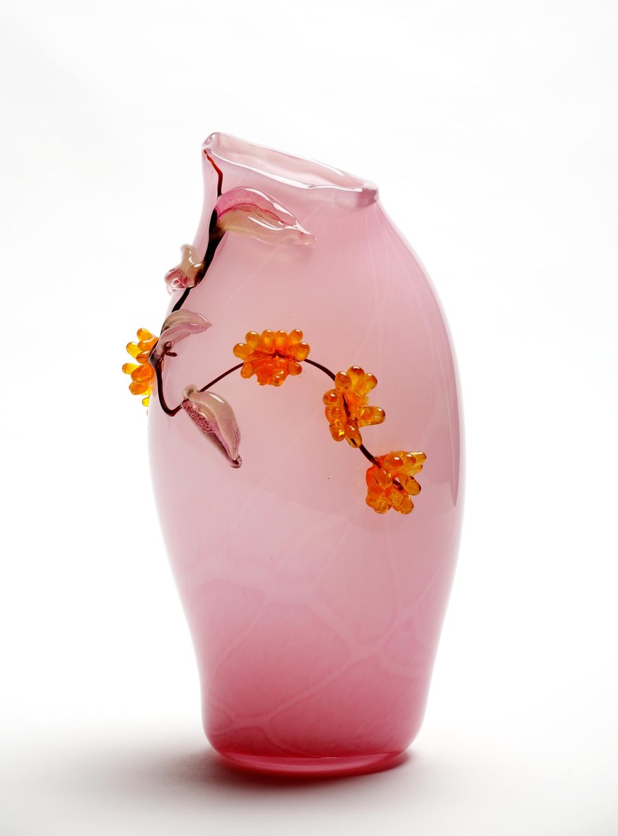 Vaso in vetro soffiato intitolato Chinese Urn, realizzato dal maestro vetraio Jan-Erik Ritzman nel 2005