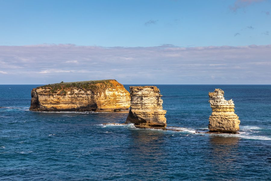 Ripide scogliere calcaree sul mare nel Parco nazionale di Port Campbell sulla Great Ocean Road.