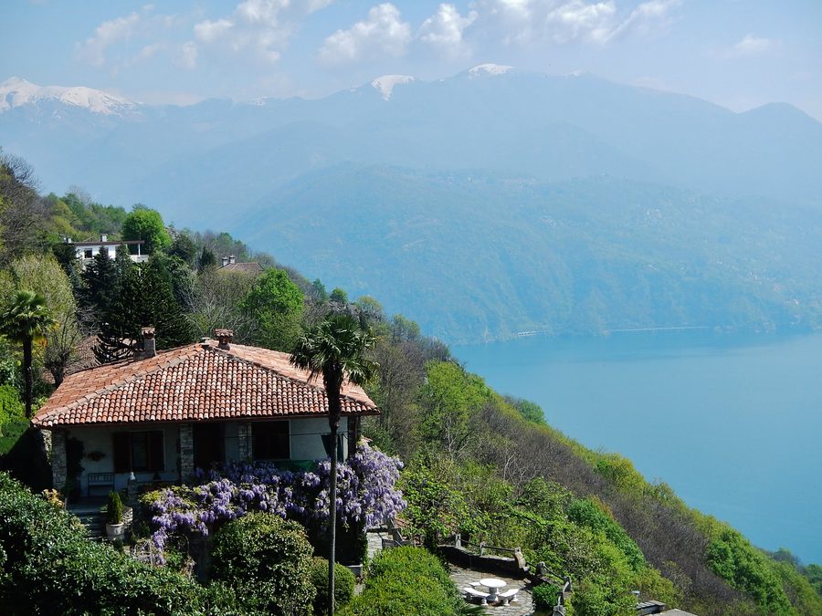 Case a Viggiona, una frazione di Trarego Viggiona
