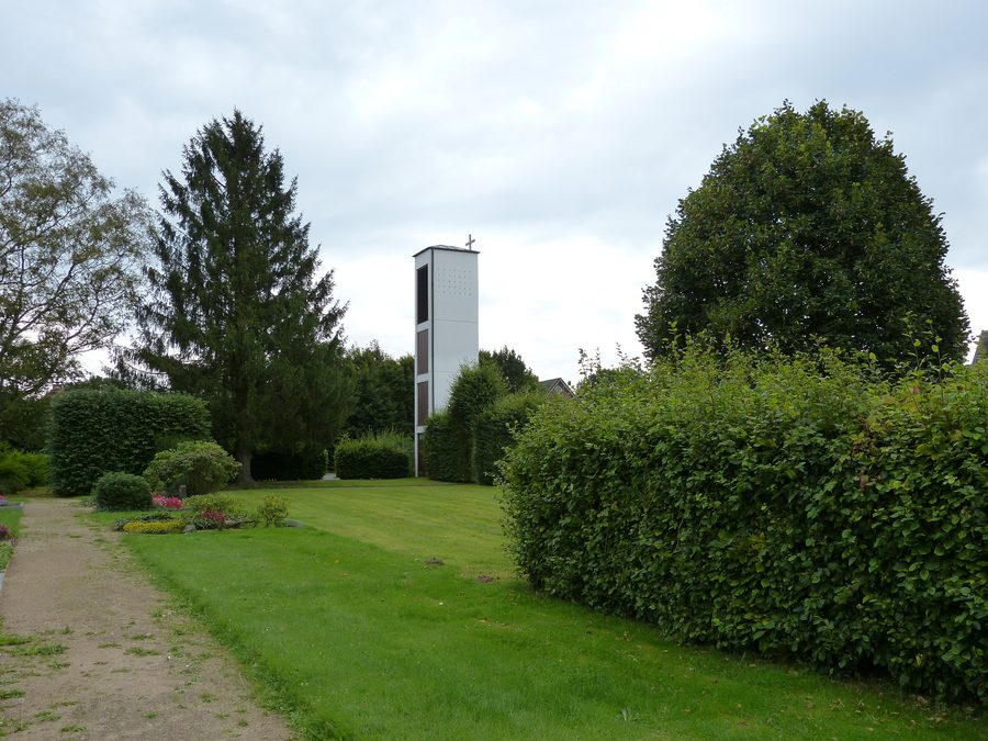 Campanile della chiesa degli Apostoli Giovanni a Oering