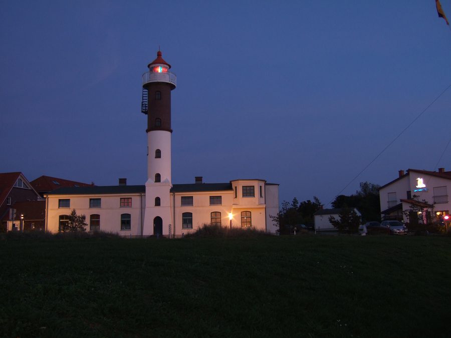 Faro a Timmendorf sull’isola di Poel al tramonto