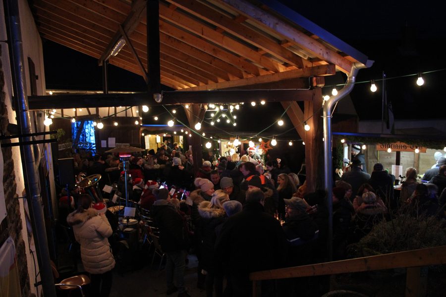 Mercatino di Natale al museo del villaggio a Vettelschoß