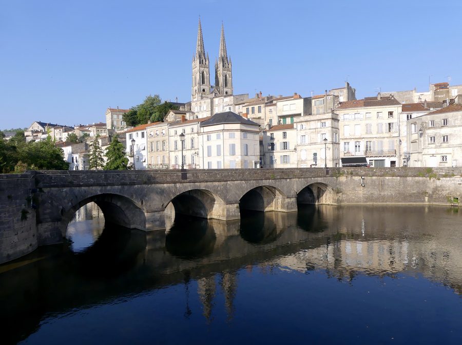 La Sèvre Niortaise la sera a Niort, Deux-Sèvres