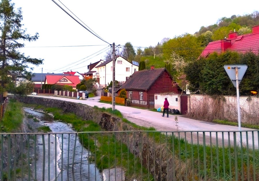 Il torrente Słomka a Mszana Dolna nei Beskidi occidentali