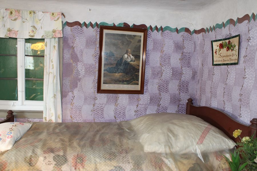 Letto nella stanza superiore del Lindleinturm a Creglingen