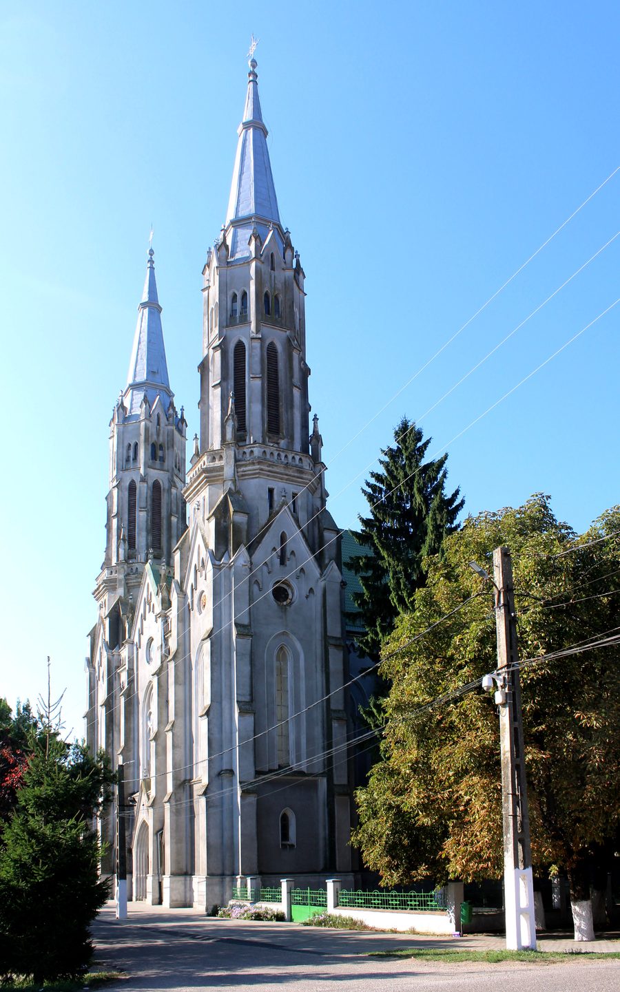 Chiesa cattolica romana a Vinga, Romania, nel 2017