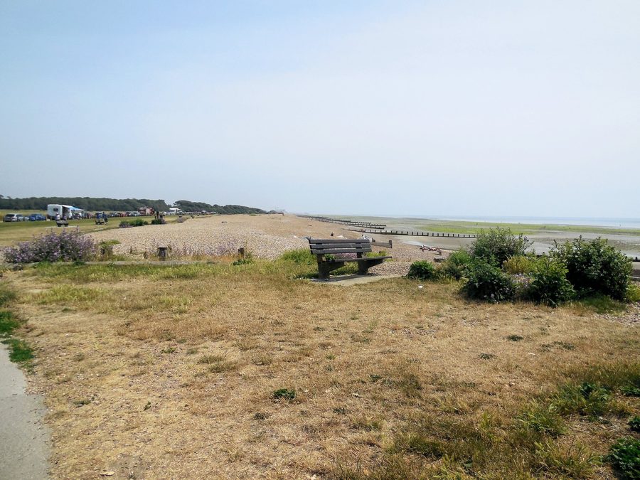 Tratto di spiaggia presso Ferring sulla costa del West Sussex