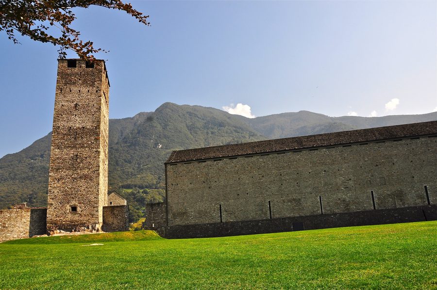 Castelgrande a Bellinzona con la Torre Nera e l’ala sud