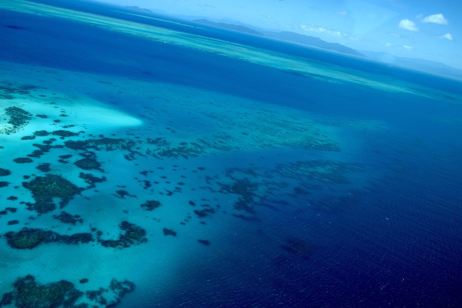 Veduta aerea del Great Barrier Reef nel Queensland