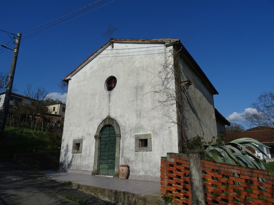 Oratorio della Santissima Trinità ad Amola, Licciana Nardi, Toscana