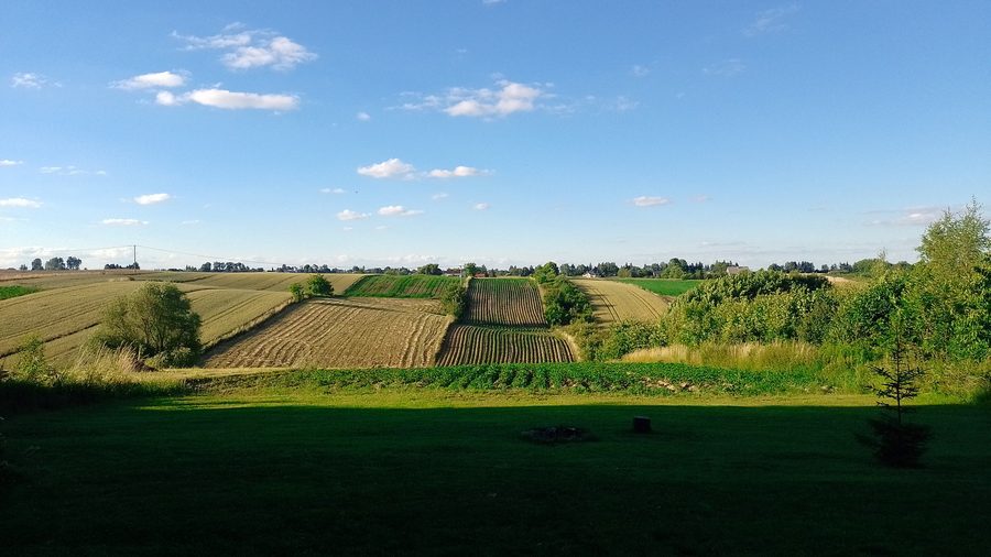 Paesaggio intorno al villaggio di Podlesice Drugie in Polonia