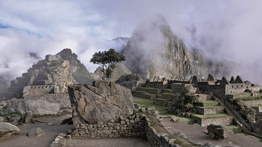 Rovine di Machu Picchu nelle Ande peruviane