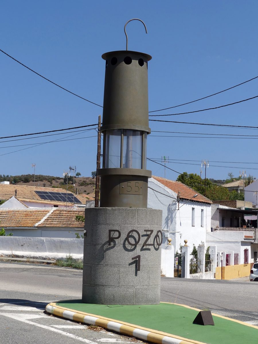 Rotonda del Pozo 1, un monumento alla storia mineraria di Villanueva del Río y Minas