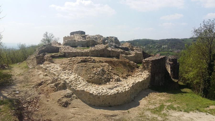 Resti archeologici della fortezza di Čanjevo nel comune di Visoko