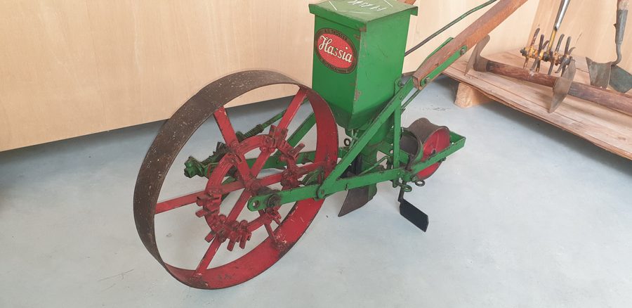 Seminatrice Hassia nel Museo della cultura del giardino a Illertissen