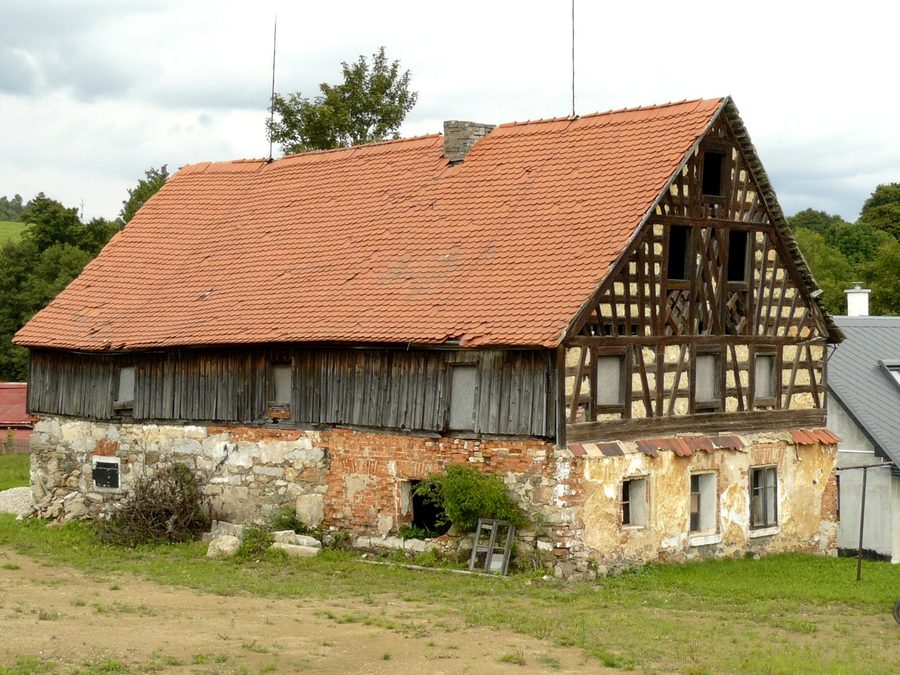 Casa rurale a graticcio a Dolní Nivy, l'odierna Unterneugrün