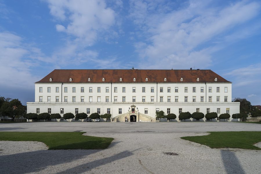 Lato est dell’Accademia militare teresiana a Wiener Neustadt.