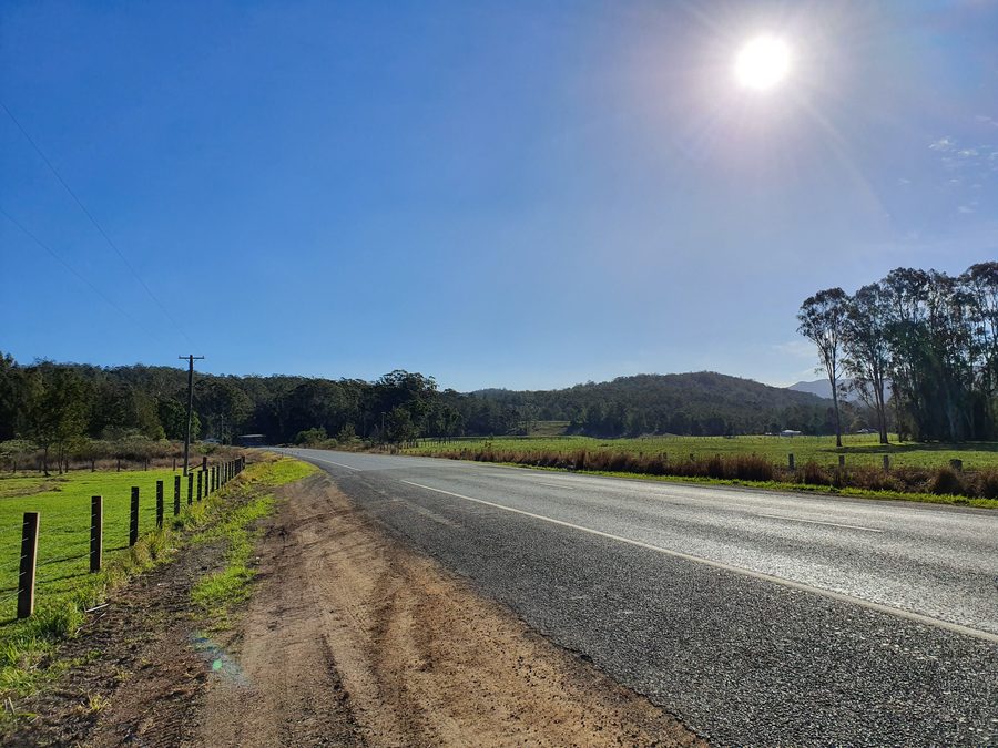 Summerland Way vicino a Dairy Flat