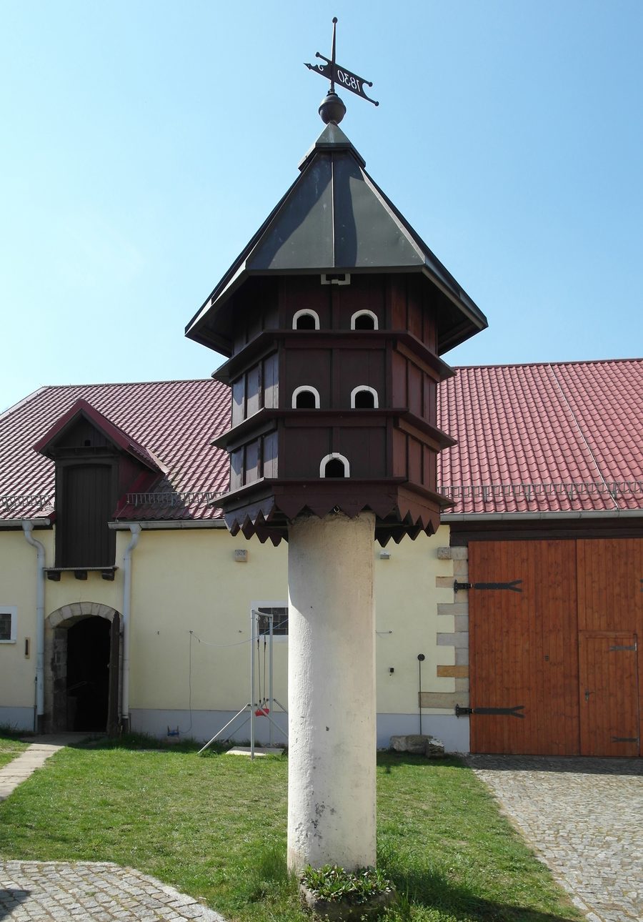 Colombaia del 1830 nel cortile a tre lati Altcoschütz 11 nel nucleo storico del villaggio di Dresda-Coschütz