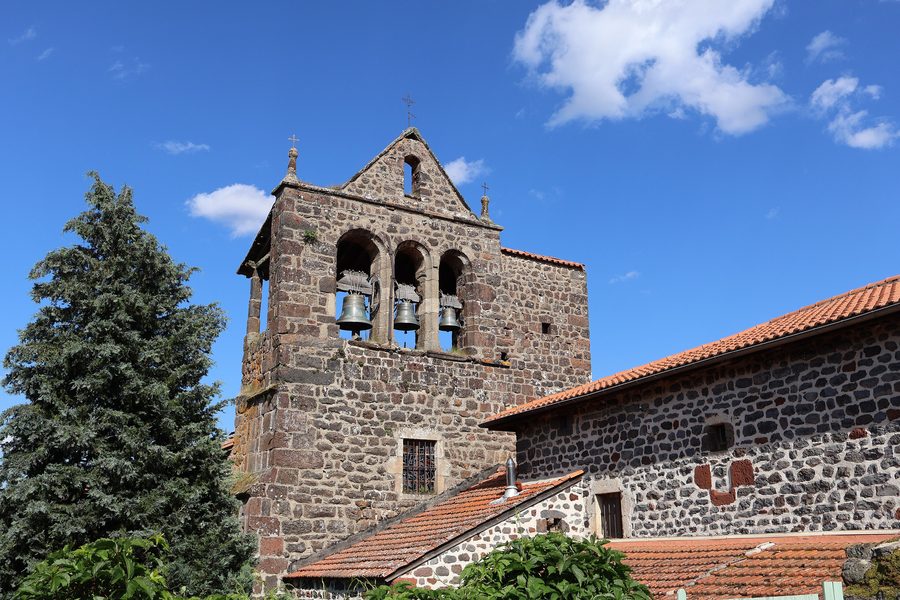Église Sainte-Anne a Séneujols