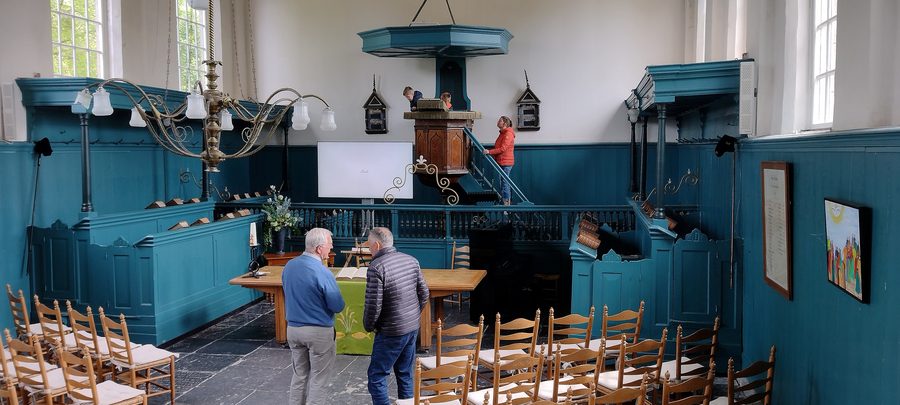 Chiesa protestante a Ursem nel comune di Koggenland, Noord-Holland