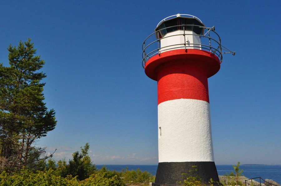 Un faro su una piccola isola nell'arcipelago di Piteå, in Svezia, nel Norrbotten.