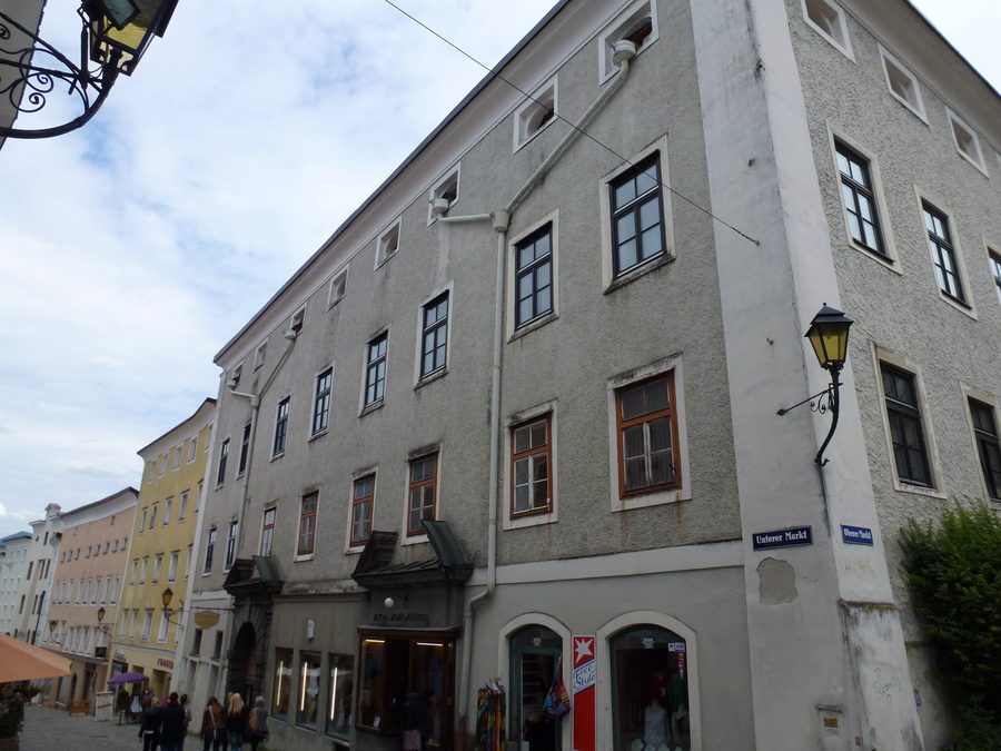 Edificio storico all’Unterer Markt di Hallein