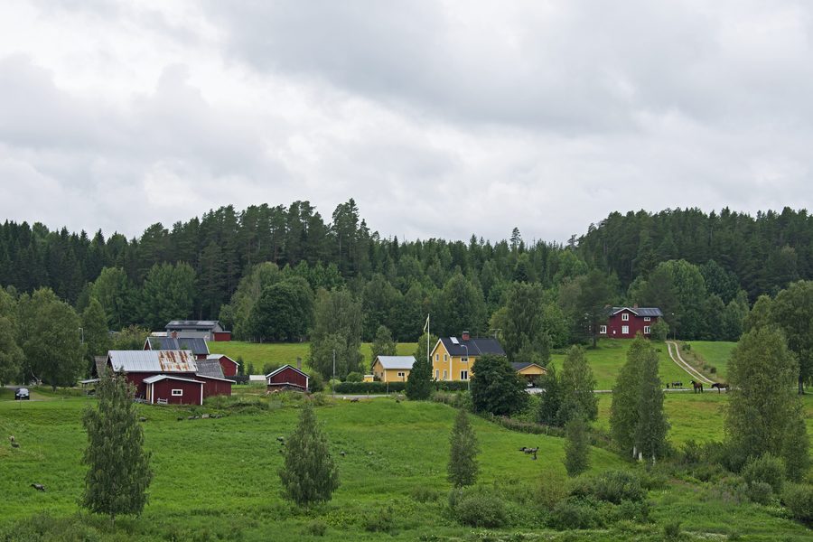 Edifici a nord-ovest del ponte a Vindeln, contea di Västerbotten, Svezia