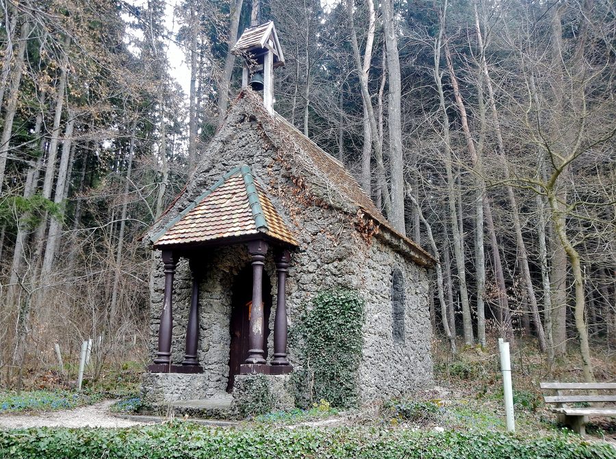 Cappella del Bussen al margine del bosco del Bussenberg presso Göffingen