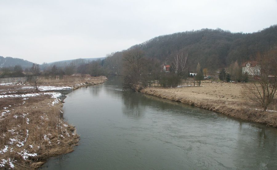 La Werra presso Vacha, fotografata dal vecchio ponte in direzione est