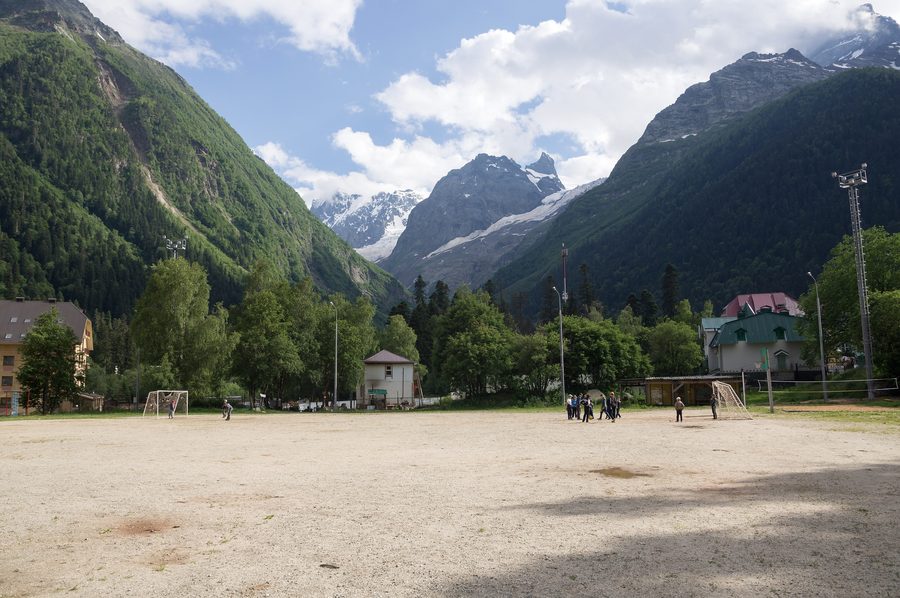 Dombay nelle montagne del Caucaso, Karachay-Cherkessia